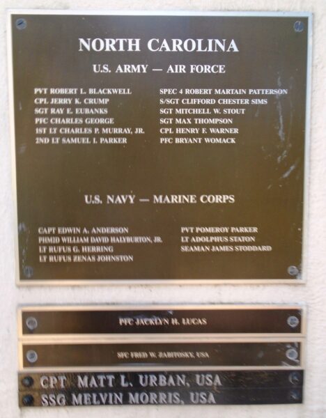NORTH CAROLINA MEDAL OF HONOR RECIPIENTS MEMORIAL PLAQUE