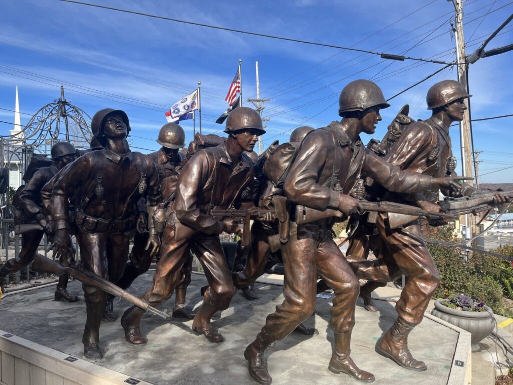 BRANSON WAR MEMORIAL STATUES