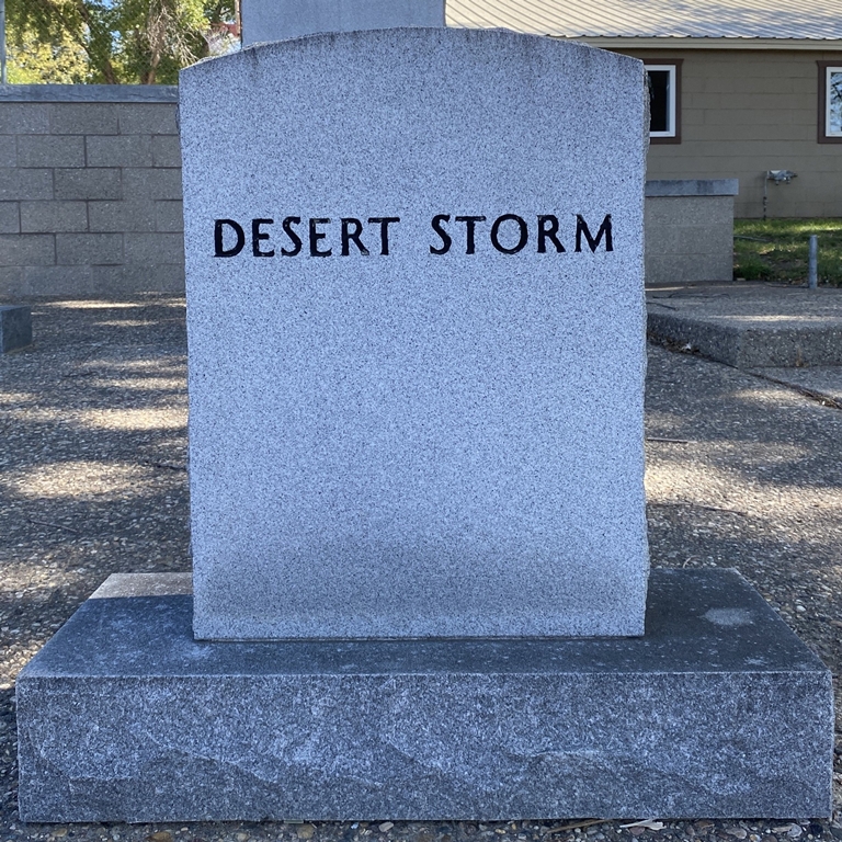 DOON WAR VETERANS MEMORIAL STONE I FRONT