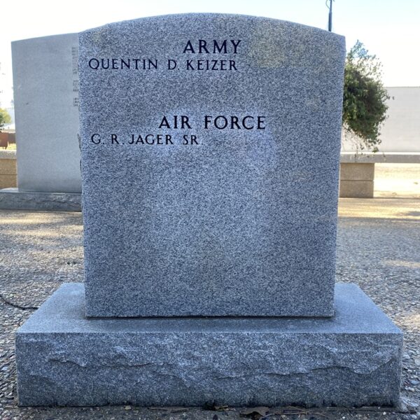 DOON WAR VETERANS MEMORIAL STONE G BACK