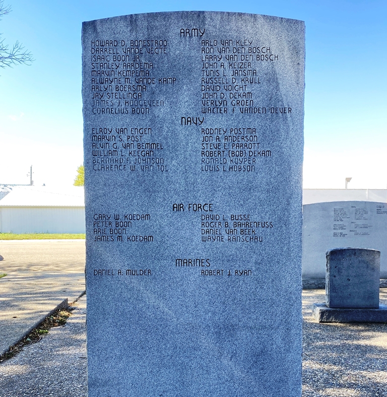 DOON WAR VETERANS MEMORIAL STONE E BACK
