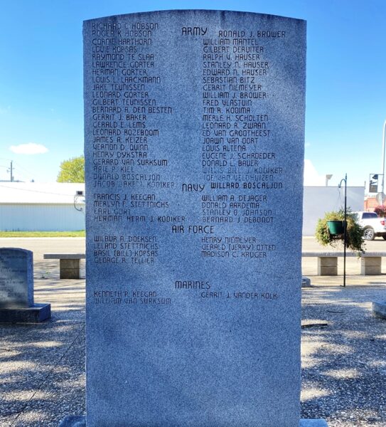 DOON WAR VETERANS MEMORIAL STONE D BACK