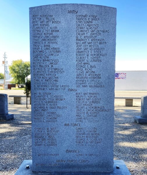 DOON WAR VETERANS MEMORIAL STONE C BACK