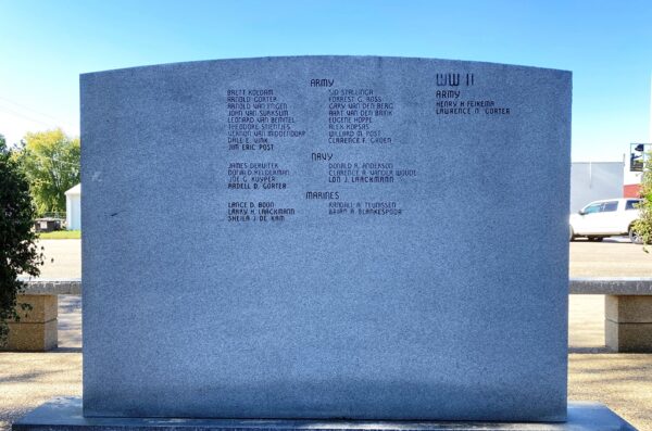 DOON WAR VETERANS MEMORIAL STONE A BACK