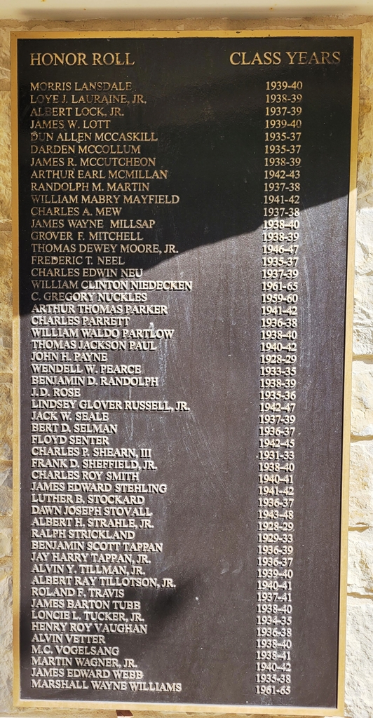 SCHREINER UNIVERSITY WAR VETERANS MEMORIAL PLAQUE B