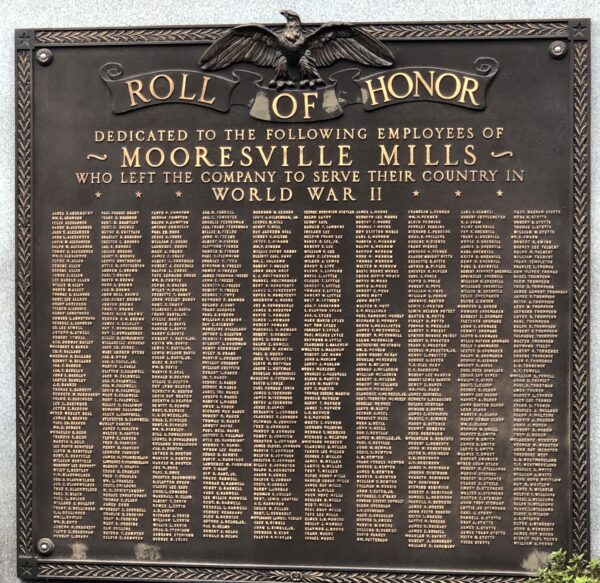 MOORESVILLE MILLS ROLL OF HONOR MEMORIAL PLAQUE