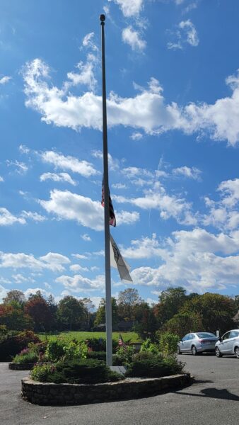 HERITAGE VILLAGE VETERANS MEMORIAL FLAGPOLE