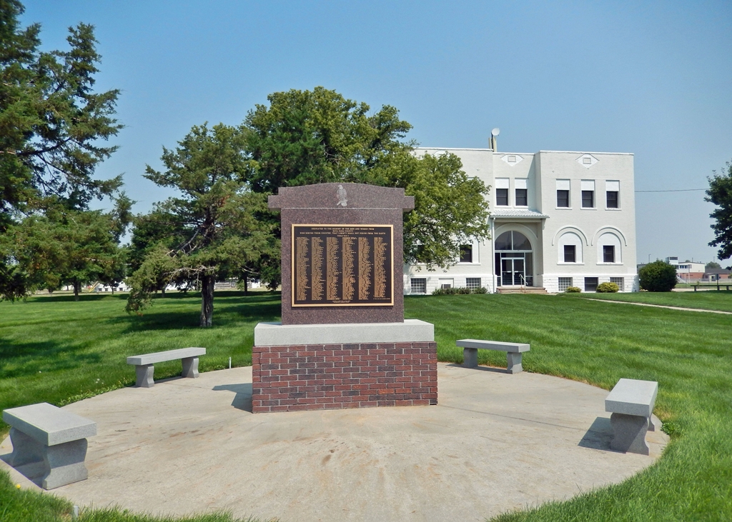 KEYA PAHA COUNTY WAR VETERANS MEMORIAL