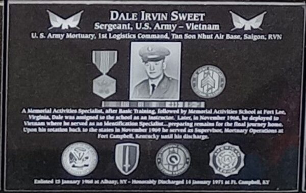 DALE IRVIN SWEET WAR MEMORIAL PLAQUE