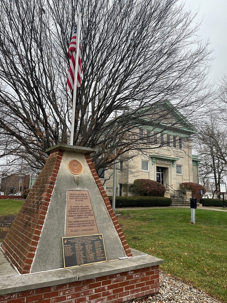 LITCHFIELD, ILLINOIS AREA WAR VETERANS MEMORIAL