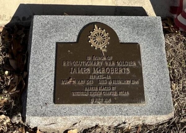 REVOLUTIONARY WAR SOLDIER JAMES MCROBERTS WAR MEMORIAL PLAQUE