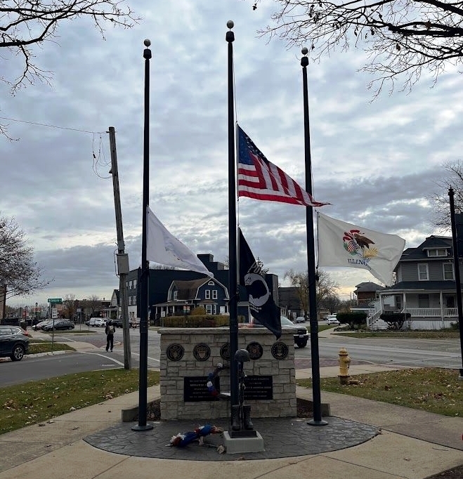 VILLAGE OF BROOKFIELD VETERANS MEMORIAL PARK BATTLEFIELD CROSS
