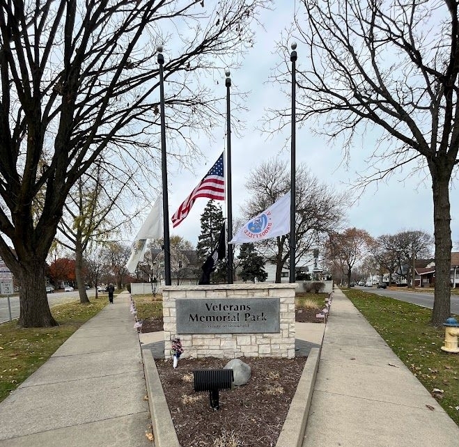 VILLAGE OF BROOKFIELD VETERANS MEMORIAL PARK ENTRANCE STONE