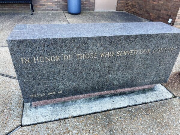 CRESTWOOD ARMED FORCES WAR MEMORIAL STONE B