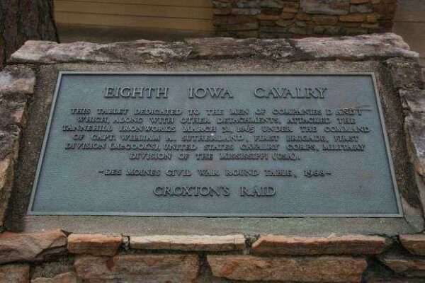 EIGHT IOWA CAVALRY WAR MEMORIAL PLAQUE