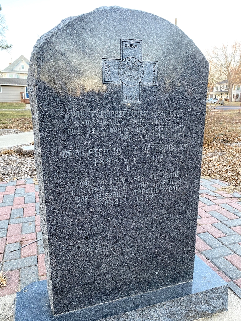 SPANISH WAR VETERANS MEMORIAL FRONT