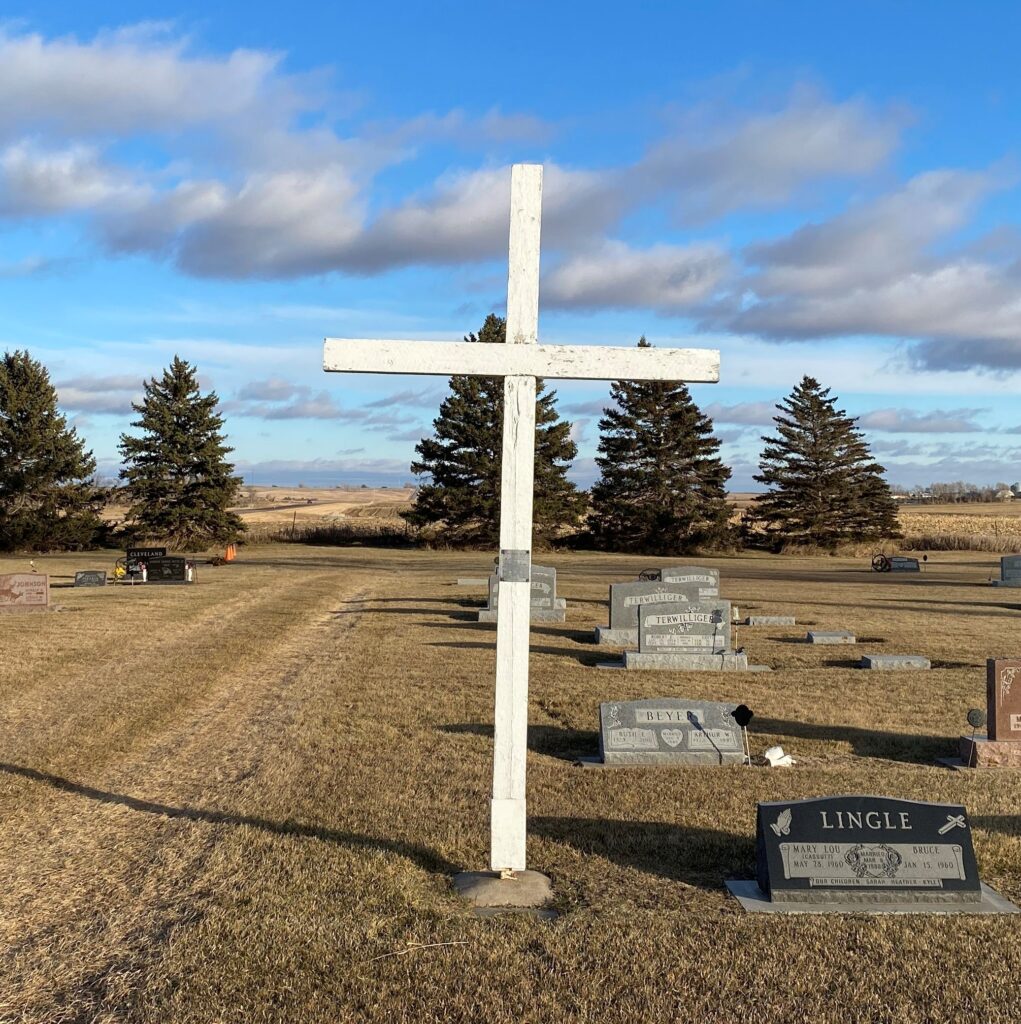WINFRED CEMETERY VETERANS MEMORIAL CROSS