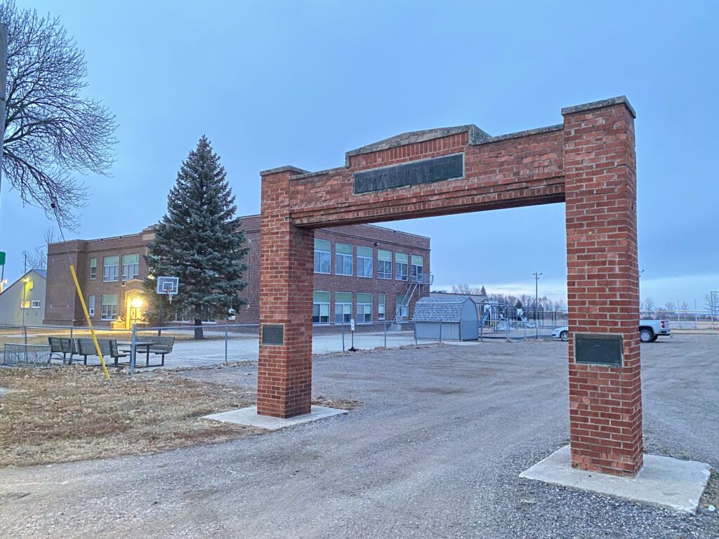DERUNGS MEMORIAL FIELD