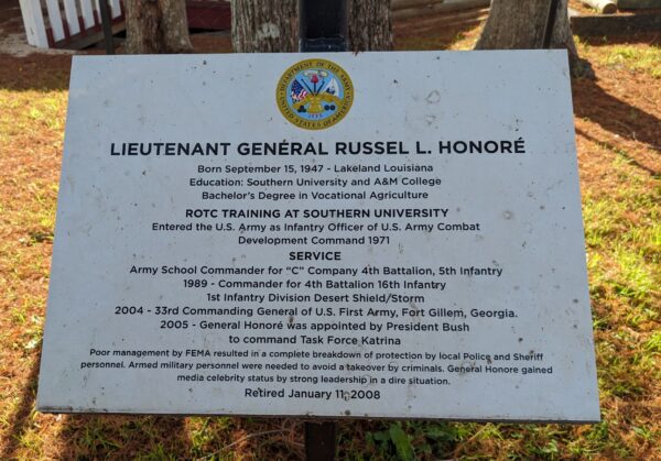 LIEUTENANT GENERAL RUSSEL L. HONORE WAR MEMORIAL PLAQUE