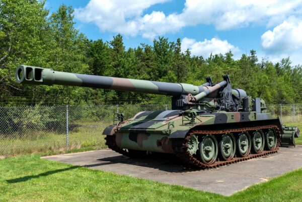 M110A2 SELF PROPELLED HOWITZER MEMORIAL