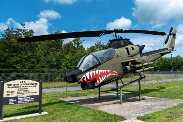 AH-1S “HUEY COBRA” WAR MEMORIAL AIRCRAFT
