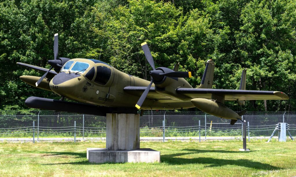 OV-1B GRUMMAN MOHAWK WAR MEMORIAL AIRCRAFT