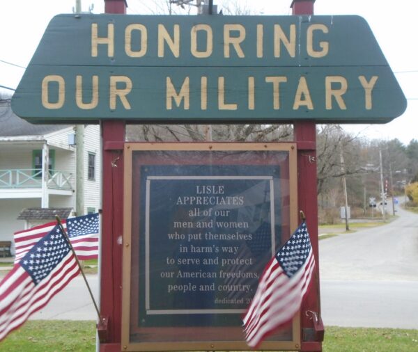 HONORING OUR MILITARY WW II MEMORIAL FRONT
