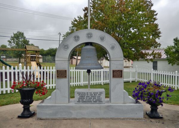 CITIZENS OF WARREN VETERANS MEMORIAL BELL