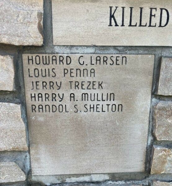 SCHILLER PARK MILITARY SERVICE WALL OF HONOR PLAQUE A