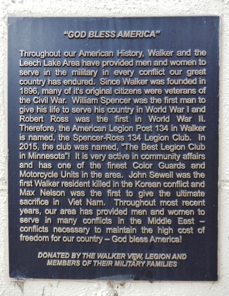 “GOD BLESS AMERICA” WAR VETERANS MEMORIAL PLAQUE
