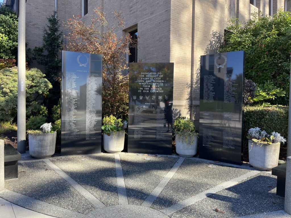 EVERETT CITY WAR VETERANS MEMORIAL