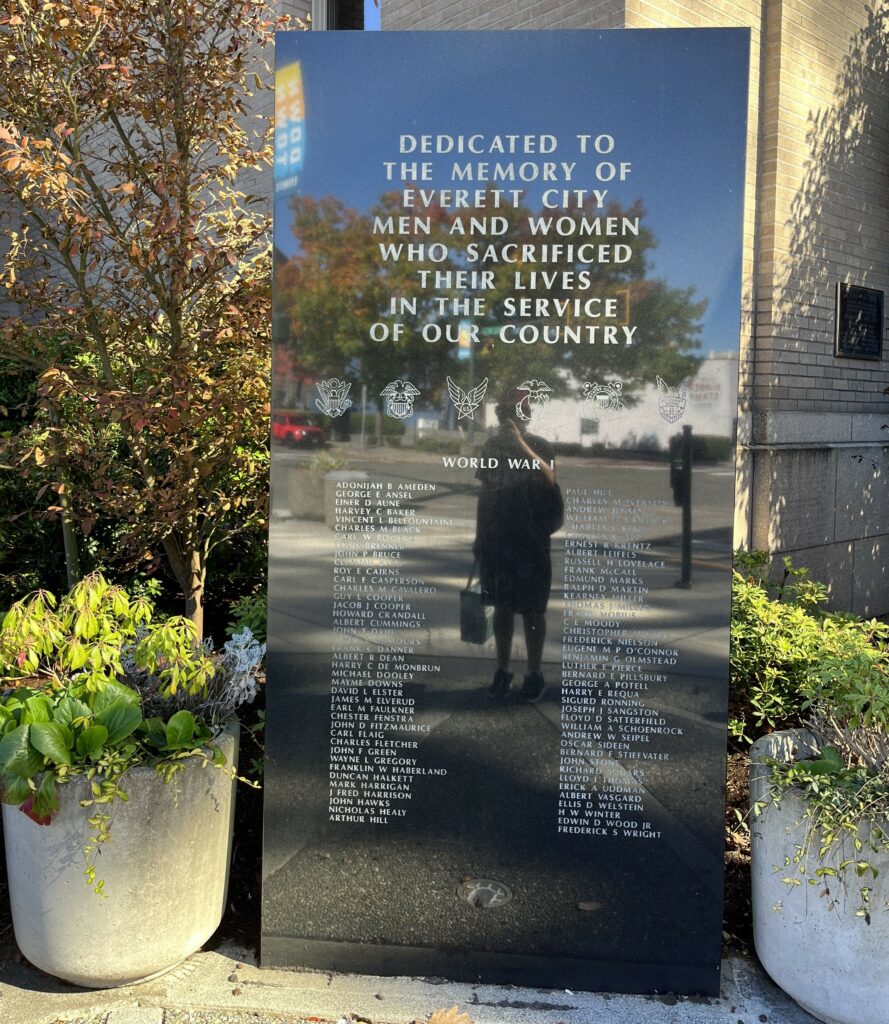 EVERETT CITY WAR VETERANS MEMORIAL CENTER STONE