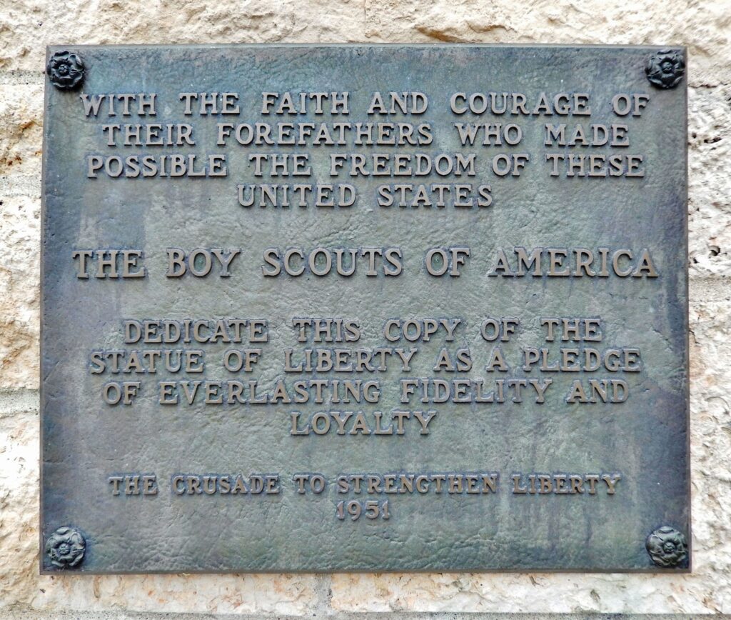 DECORAH REPLICA OF THE STATUE OF LIBERTY MEMORIAL PLAQUE