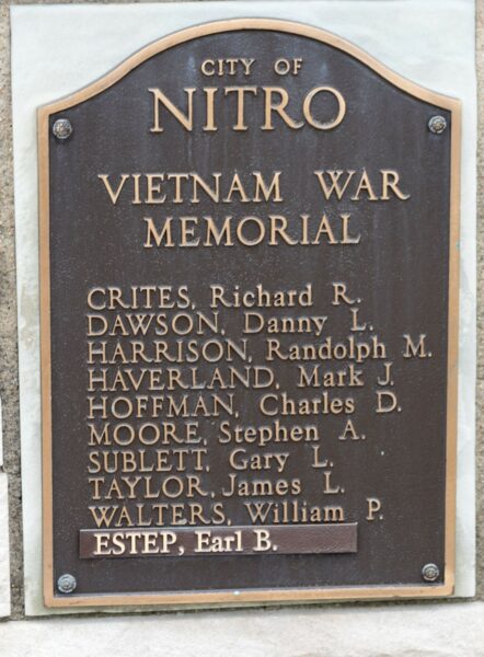 NITRO WAR MEMORIAL FOUNTAIN PLAQUE F