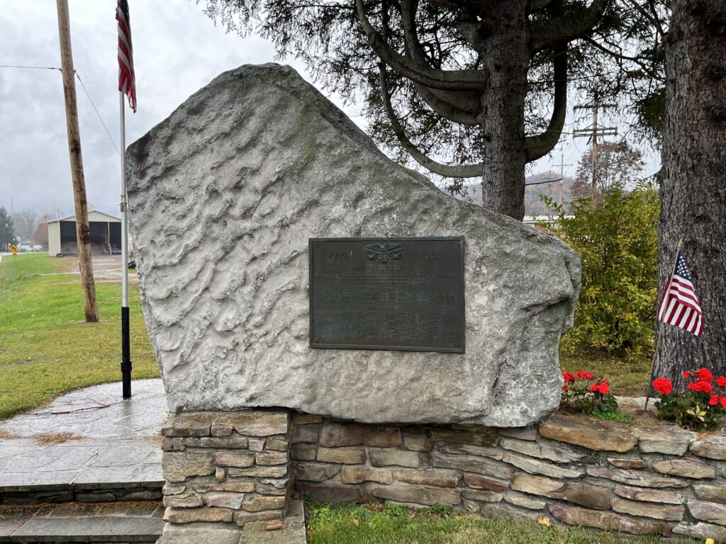 HARNEDSVILLE HONOR ROLL WAR MEMORIAL