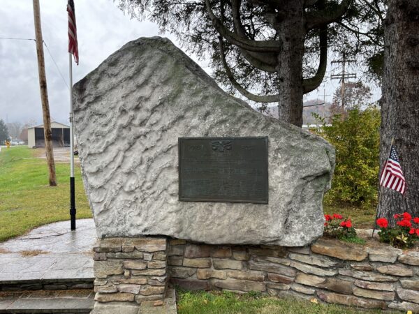 HARNEDSVILLE HONOR ROLL WAR MEMORIAL