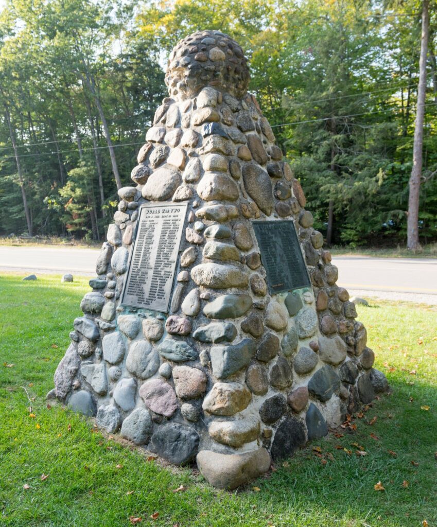 PENINSULA TOWN WORLD WARS VETERANS MEMORIAL