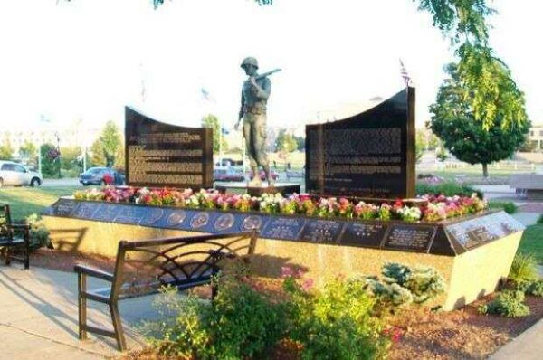 KENOSHA CITY AND COUNTY VETERANS MEMORIAL