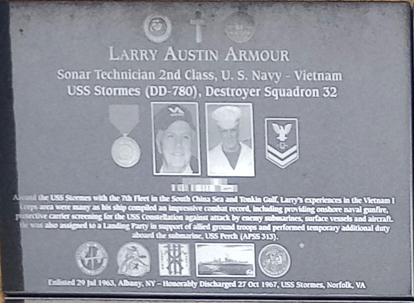 LARRY AUSTIN ARMOUR WAR MEMORIAL PLAQUE