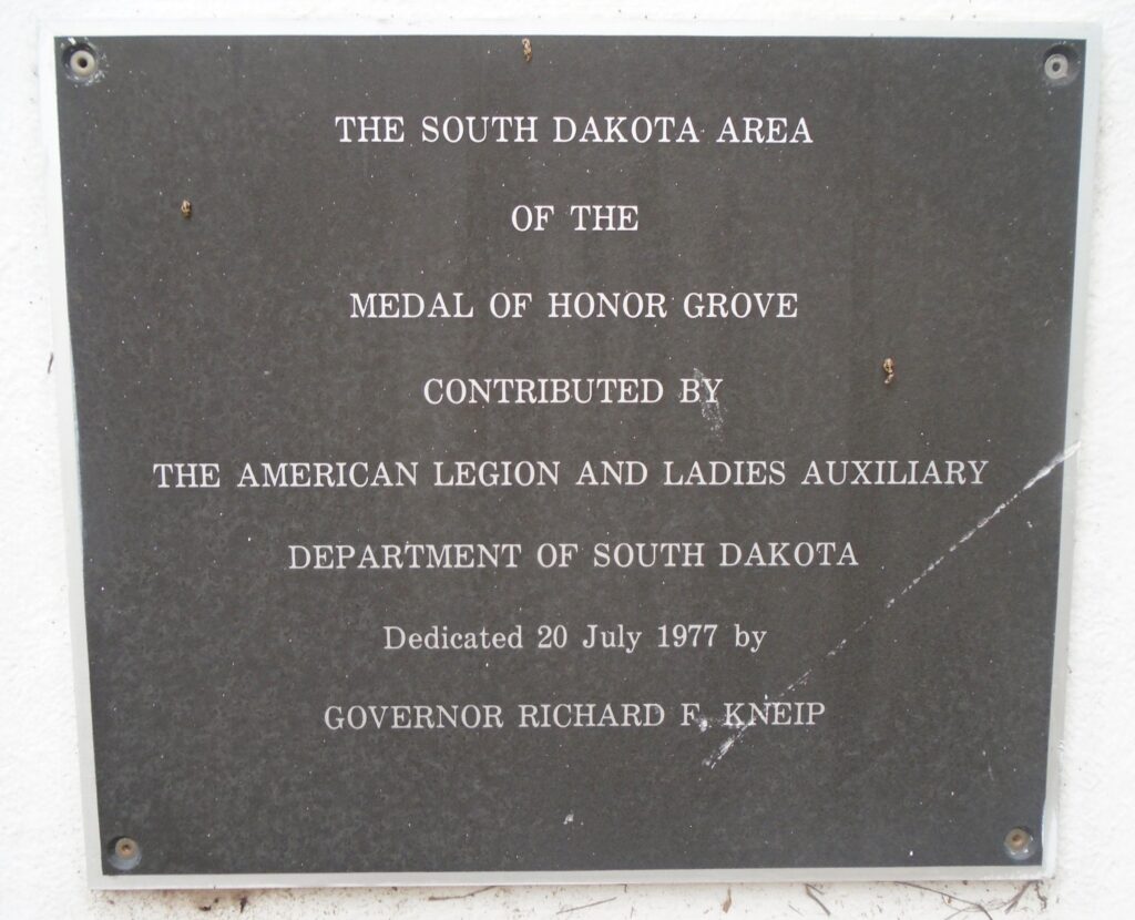 SOUTH DAKOTA MEDAL OF HONOR WAR MEMORIAL GROVE PLAQUE