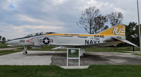 MCDONALD DOUGLAS F-4 PHANTOM WAR MEMORIAL AIRCRA