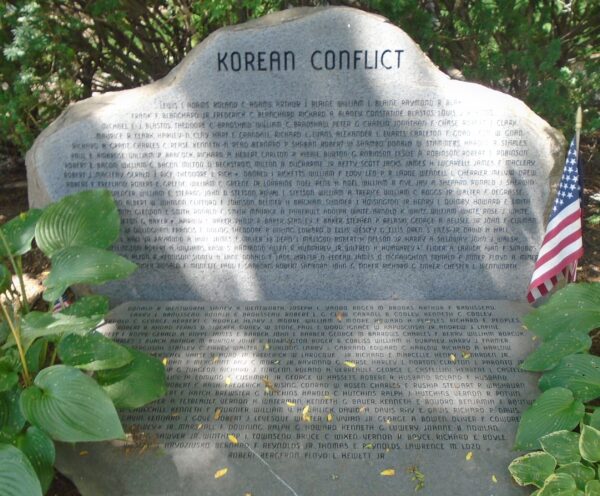 WINDSOR KOREAN CONFLICT HONOR ROLL MEMORIAL STONE
