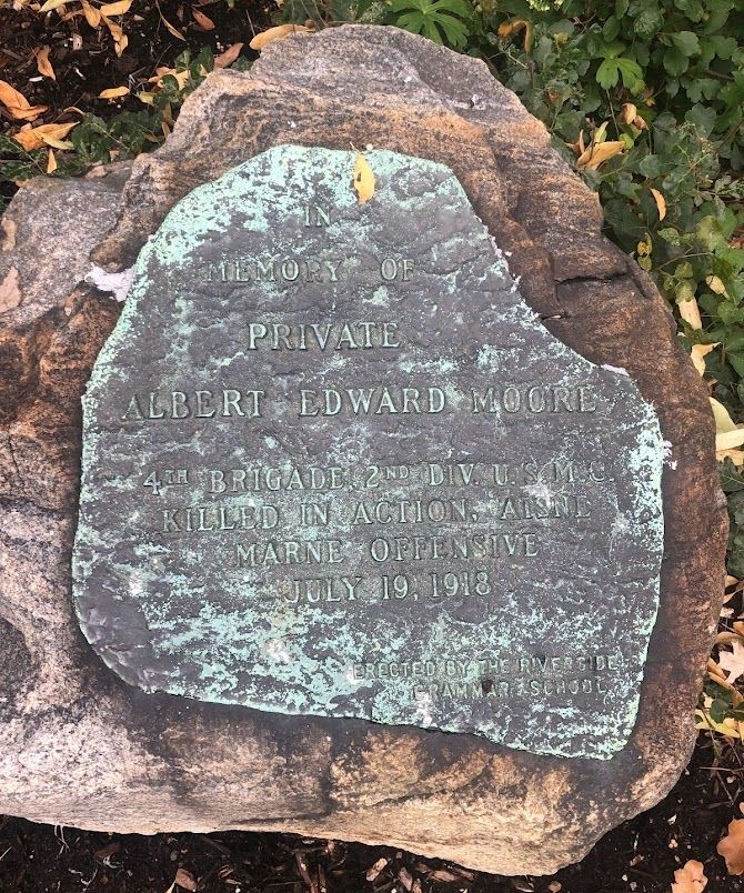 ALBERT EDWARD MOORE WAR MEMORIAL PLAQUE