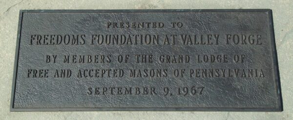 GEORGE WASHINGTON IN PRAYER MEMORIAL PLAQUE