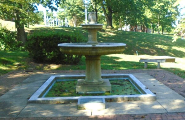 COAST GUARD LEAGUE MEMORIAL FOUNTAIN