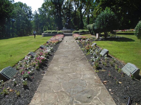 KIWANIS PATRIOTS PATH MEMORIAL
