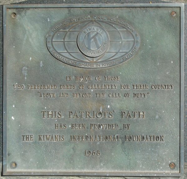 KIWANIS PATRIOTS PATH MEMORIAL PLAQUE