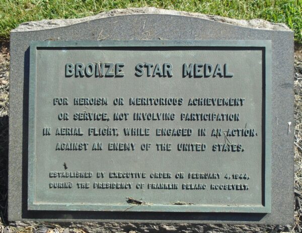 BRONZE STAR MEDAL MEMORIAL