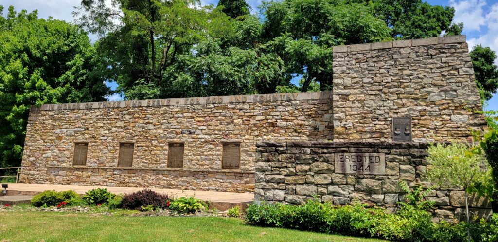 IN HONOR OF THOSE WHO SERVE FOR GOD AND COUNTRY MEMORIAL