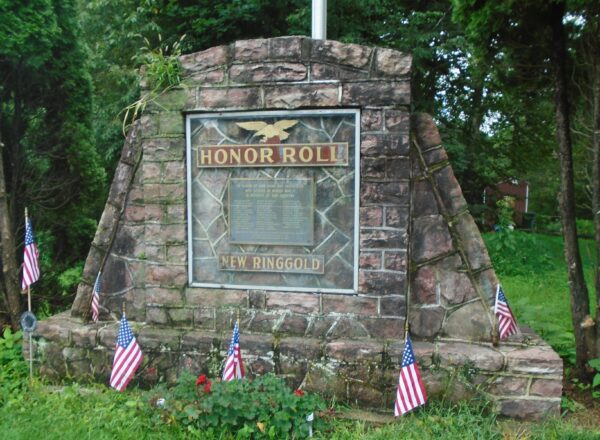 NEW RINGGOLD HONOR ROLL WORLD WAR II MEMORIAL